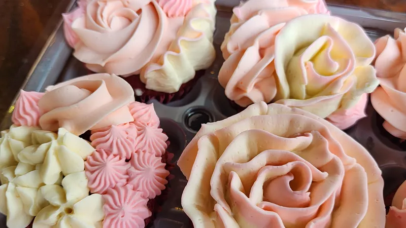 floral cupcakes 2