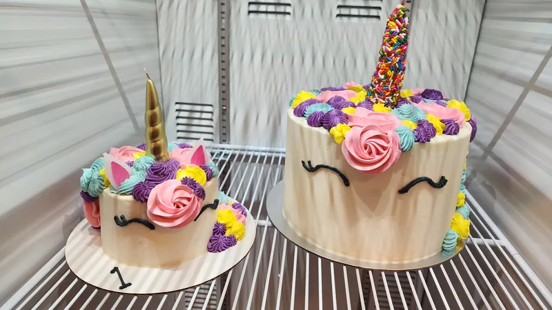 unicorns cake