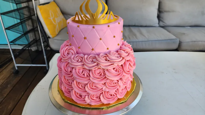 princess crown cake 1